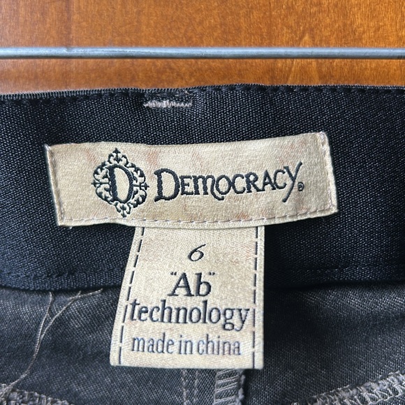 Ladies Democracy Pants - Picture 6 of 11